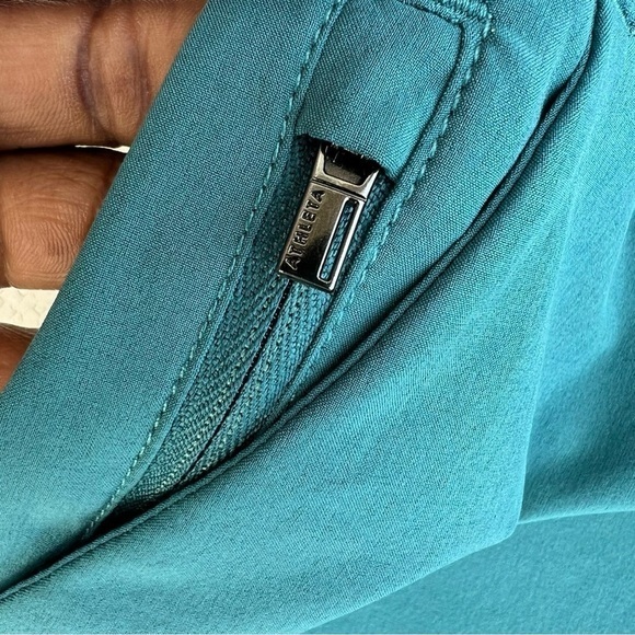 Athleta Short Pants Size 8 Womens Casual Athleisure Wear - Picture 8 of 15